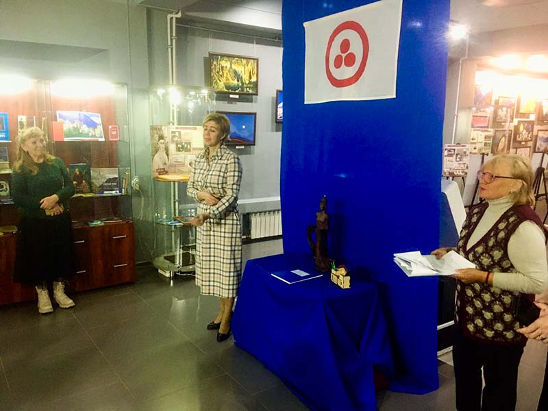 Руководитель «Отдела по развитию Культурной сферы и Библиотечного обслуживания» администрации города Черемхово Анастасия Игоревна Мут поблагодарила сотрудников музея